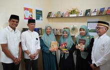 Fakta Unik: Masjid Kini Tak Hanya Tempat Ibadah! Bunda Literasi Makassar Luncurkan Program '1 Masjid 1 Perpustakaan