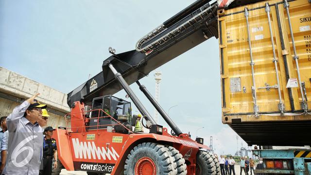 Cek Di Sini Lowongan Kerja Terbaru Pt Kereta Api Logistik Bisnis Liputan6 Com