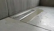 5 Tanda Floor Drain Kamar Mandi Tidak Berfungsi dengan Baik, Temukan Cara Mengatasinya di Sini