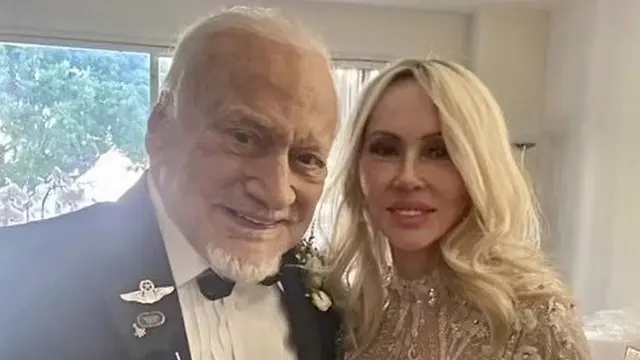 Mantan astronot AS Buzz Aldrin menikah untuk keempat kalinya, di hari ulang tahunnya yang ke-93, Jumat 20 Januari 2023. (Twitter/@THEREALBUZZ)