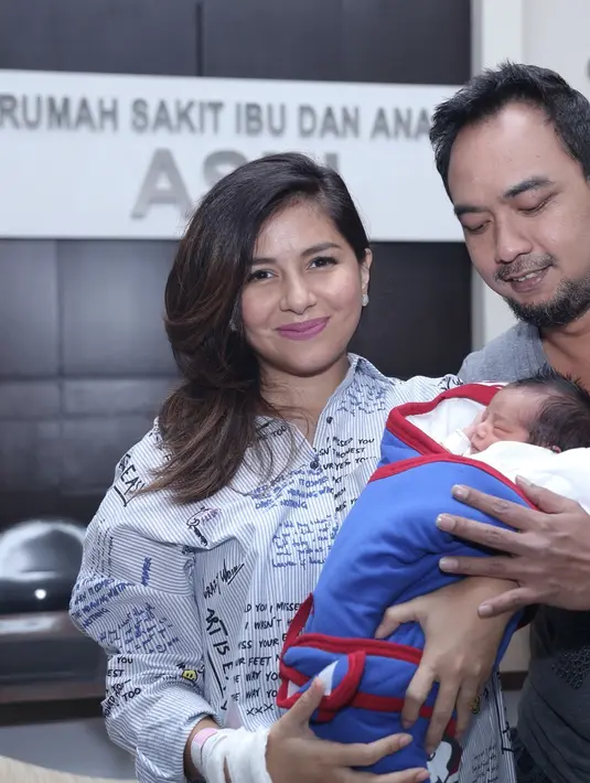 "Jadi, ini produk terakhir yang kami launching. Mudah-mudahan jadi anak sholeh, bisa jagain kakak bundanya," ujar Meisya Siregar. (Galih W. Satria/Bintang.com)