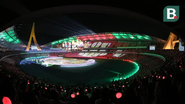 Foto: Perjalanan Sejarah Kamboja Terangkum Indah dalam Rangkaian Benang Merah Acara Pembukaan SEA Games 2023