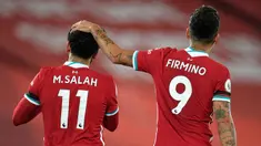 Pergantian nomor punggung seorang pemain akibat kedatangan pemain baru di sebuah klub sudah banyak terjadi, yang teranyar dan tentu menyedot perhatian adalah sikap legowo Edinson Cavani yang memberikan nomor punggung 7-nya kepada Cristiano Ronaldo. Yang lain? (Foto: AFP/Pool/Peter Powell)