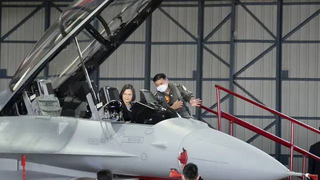 Taiwan Kerahkan Jet Tempur F-16 Baru untuk Hadapi Ancaman China