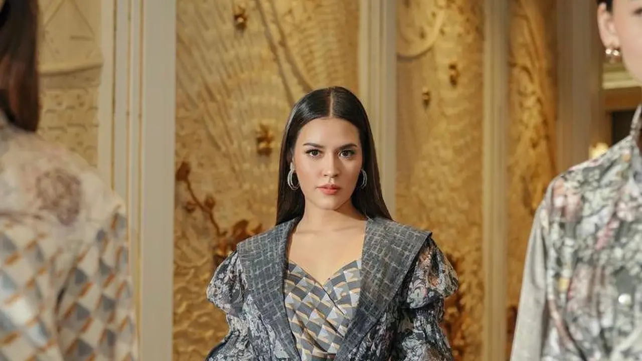 Koleksi Benang Jarum x Raisa Wonderful Harmony, Suguhkan Busana Terinspirasi Gaya Chinoiserie