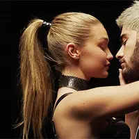 Zayn Malik dan Gigi Hadid kini sudah mengakhiri hubungannya. Namun mereka telah miliki momen romantis selama lebih dari dua tahun terakhir.  (Youtube)