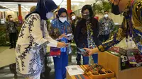 LPEI hadirkan Program Desa Devisa berupa kerajinan dan aksesoris perak APIKRI yang berasal dari Bantul, Yogyakarta di forum G20 (dok: LPEI)