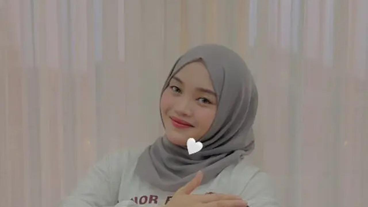 6 Potret Baby Selina Digendong Keluarga, Momen Bahagia Kelahiran Cucu Sule