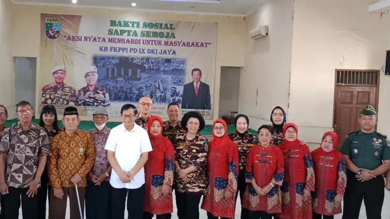 Pengurus Daerah IX Keluarga Besar Forum Komunikasi Putra Putri Purnawirawan dan TNI Polri (FKPPI) DKI Jakarta menggelar Bakti Sosial berupa pengobatan gratis dan pembagian tali asih untuk 180 orang purnawirawan dan warakawuri di Komplek Seroja Bekasi (Ist