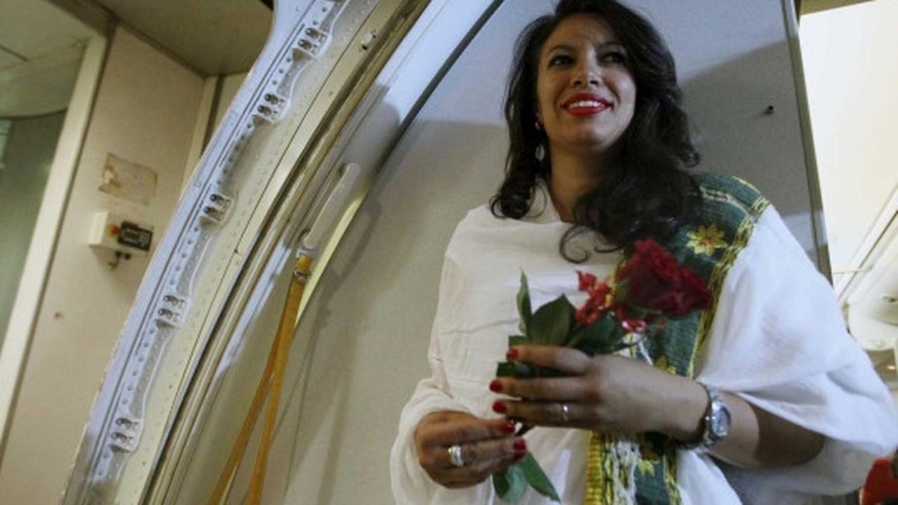 Keren, kru di penerbangan Ethiopian Airlines ini wanita semua