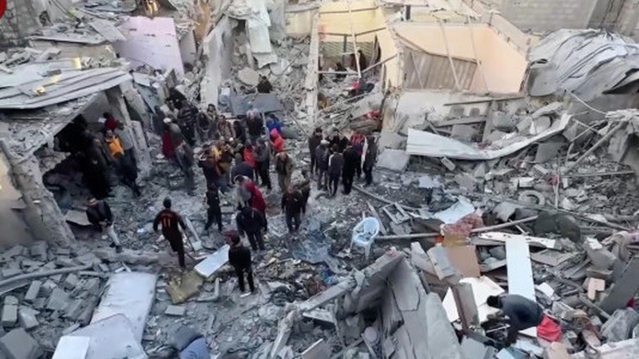 Israel Bunuh 10 Warga Palestina Saat Antre Membeli Tepung di Gaza Selatan