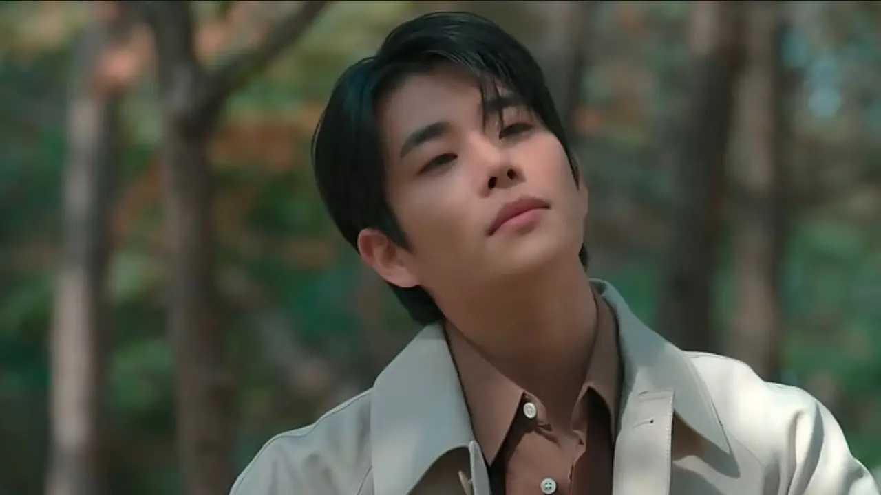 Visual MJ ASTRO dalam MV Cover Lagu Forest. (Source: Youtube @ASTRO 아스트로 )