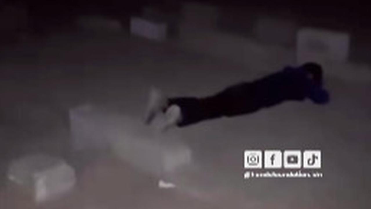 Tak Takut Dibunuh Israel Anak Kecil di Gaza ini Tiap Malam Tidur di Atas Kuburan