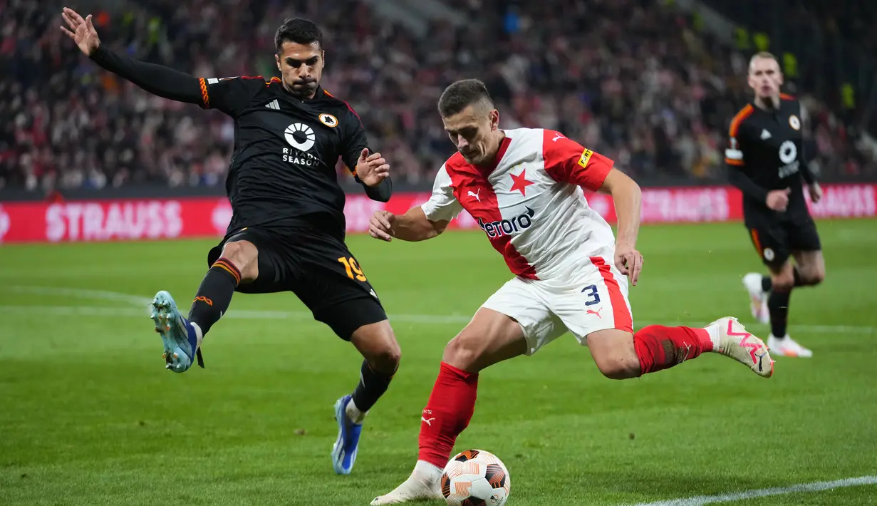 Hasil ini membuat persaingan di klasemen sementara Grup G Liga Europa 2023/2024 semakin menarik. (AP Photo/Petr David Josek)