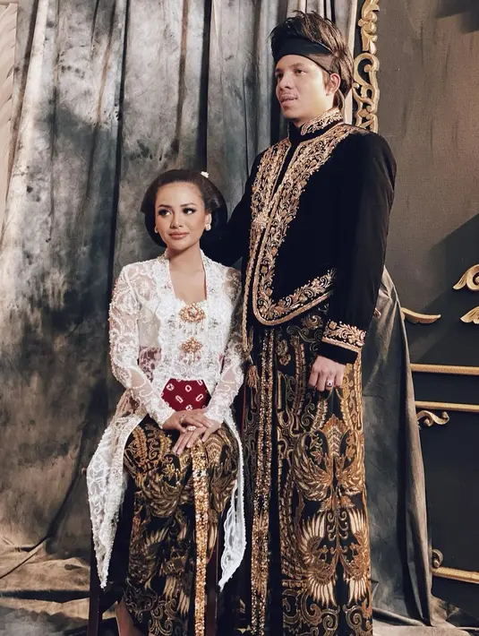 Saat ditanya soal kesiapannya menjalin rumah tangga, Aurel mengatakan bahwa menikah adalah ibadah. Jadi, menurutnya tak perlu ragu lagi saat harus menjalani rencana baik tersebut. (Instagram/aurelie.hermansyah)