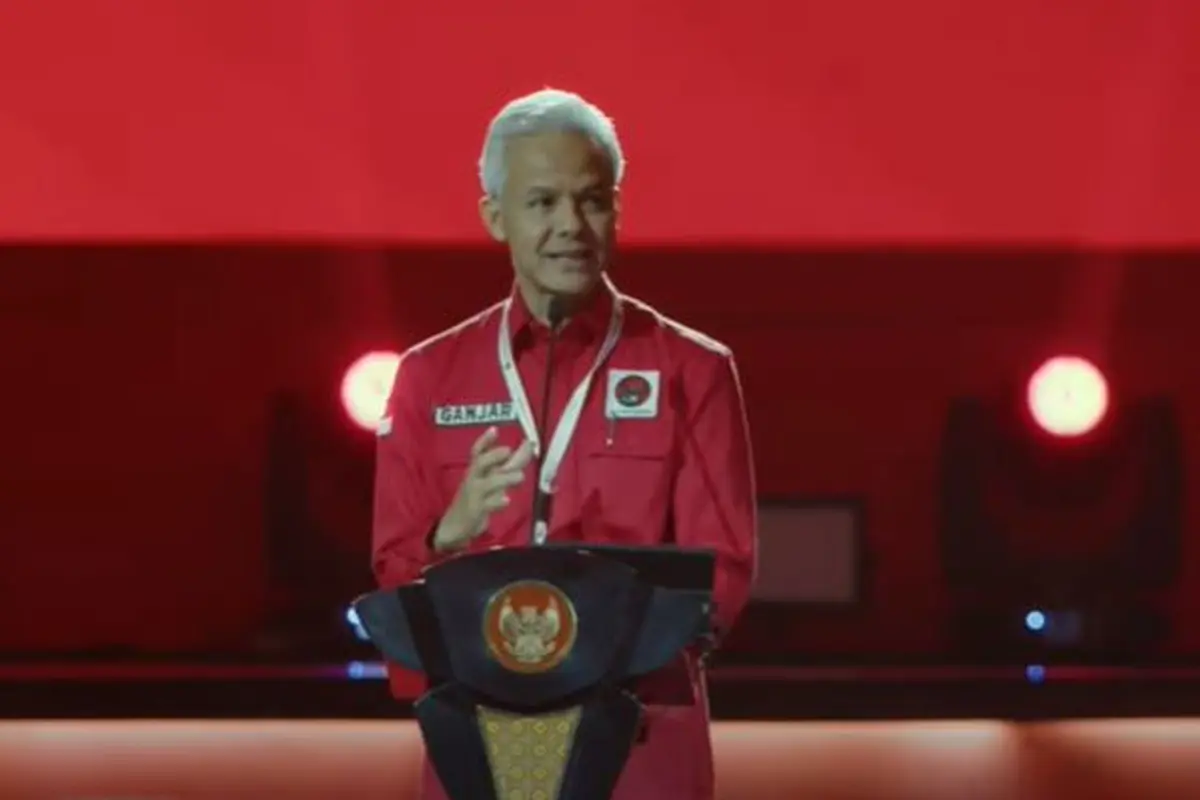 Bakal calon presiden (Bacapres) Ganjar Pranowo saat memberikan pidato dalam Rakernas IV PDIP di Jiexpo Kemayoran, Jumat (29/9/2023).