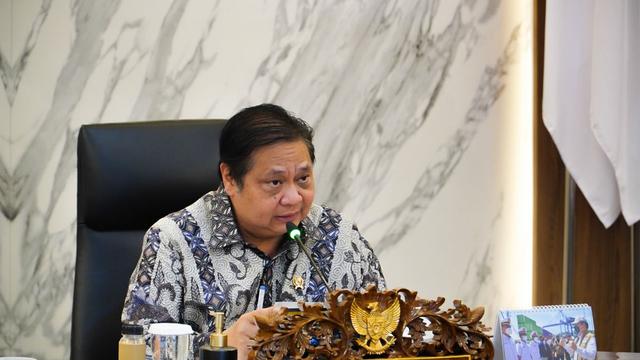 Menko Perekonomian Airlangga Hartarto dalam Rapat Koordinasi Terbatas (Rakortas) Pembahasan Penanganan Penyakit Mulut dan Kuku pada Hewan Ternak yang diadakan hari Rabu (29/6/2022). (Dok Kemenko Perekonomian)