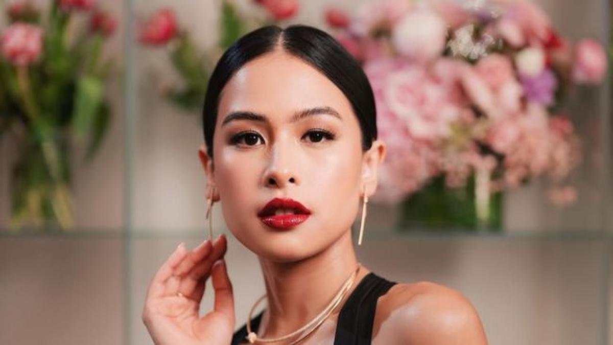 5 Pesona Maudy Ayunda dengan Makeup Bold, Pancarkan Aura Glamor dan Berkelas