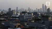 Pemandangan gedung bertingkat di Jakarta, Jumat (10/9/2021). Kementerian Keuangan mencatat realisasi program Pemulihan Ekonomi Nasional tahun 2021 hingga 20 Agustus 2021 mencapai Rp 326,74 triliun atau 43 persen dari pagu Rp 744,77 triliun. (Liputan6.com/Johan Tallo)