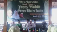 Sembilan pengasuh utama  pondok pesantren besar di Jawa Timur menggelar silaturahmi dan doa bersama di pondok pesantren Al Fatimah, Bojonegoro. (Istimewa)