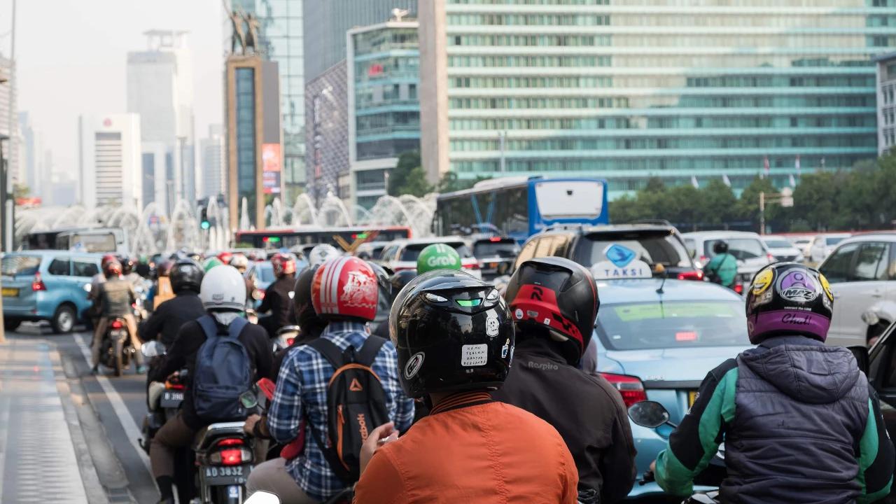 Bank Dunia Sebut Kelas Menengah Indonesia Menyusut Hampir Separuh