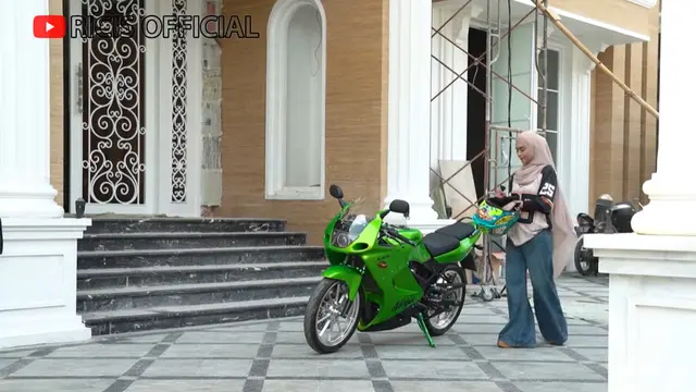 Potret Tampilan Depan Rumah Baru Ria Ricis