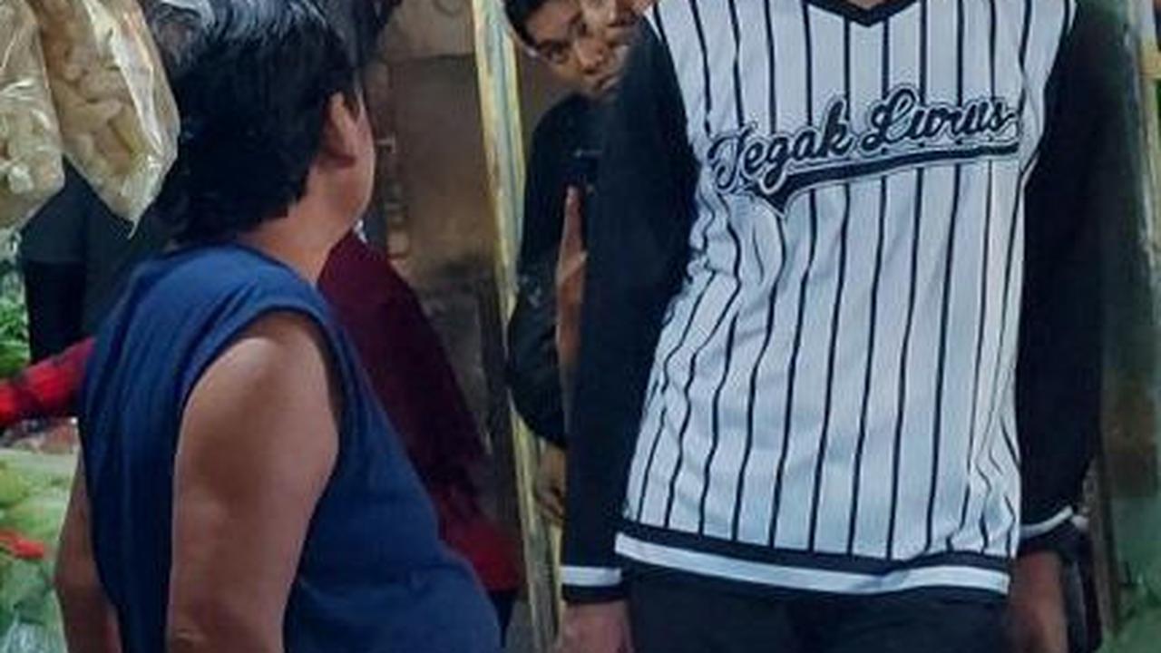 Harapan Pedagang Pasar Surabaya ke Ganjar: Kalau jadi Presiden yang Adil, Bisa Angkat Rakyat