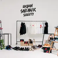 Urban Sneaker Society kali ini hadirkan puluhan sneaker dan streetwear yang siap di raffle setiap jam. (Istimewa)