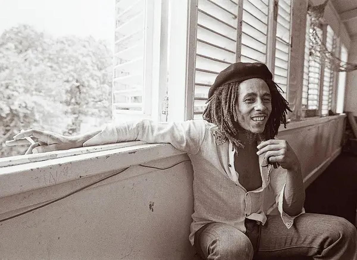 9 Fakta Mengejutkan Bob Marley, Musisi Reggae yang Pernah Bekerja di Pabrik
