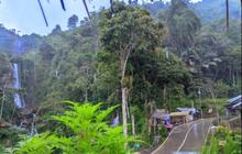 Pemandangannya Mirip di Lukisan, Intip Daya Tarik Curug Cikurutug di Pasirkuda Cianjur