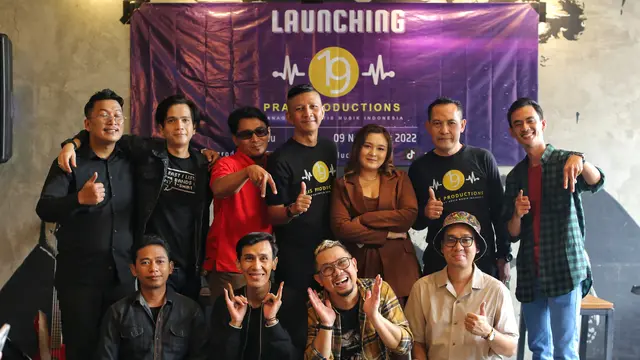 [Fimela] Rowman Ungu