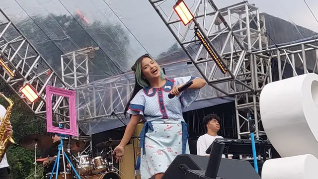 Idgitaf di Festival Sunset di Kebun (Fimela/Soraya Fitriyani)
