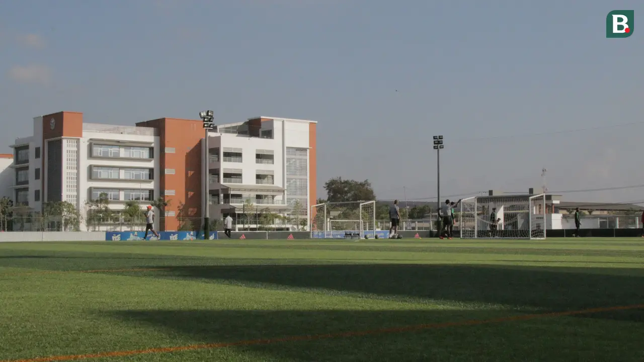Lapangan American University of Phnom Penh (AUPP)