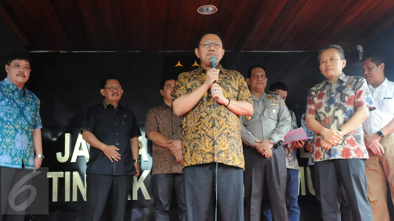 20161125-Berkas-Tahap-1-Kasus-Ahok-di-Limpahkan-Kejagung-Jakarta-HA