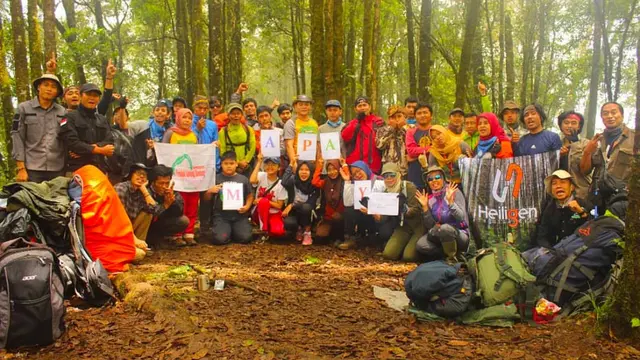 Pendaki di Gunung Cadaspanjang