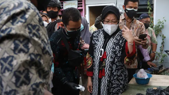 Menteri Sosial Tri Rismaharini