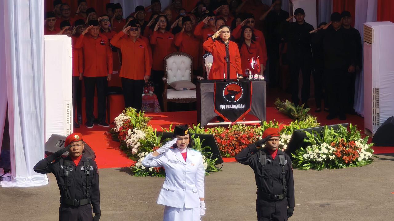 Megawati Pimpin Upacara Bendera di Sekolah Partai, Ini Pesan Tegas untuk Kader PDIP