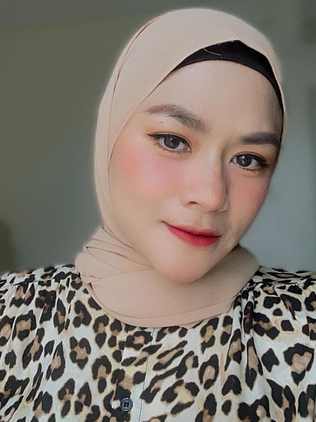 6 Potret Terbaru Yunita Lestari Mantan Istri Daus Mini, Perubahannya Bikin Pangling