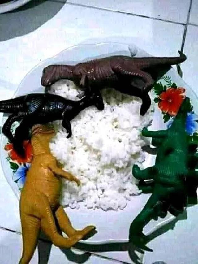 6 Menu Makan Pakai Lauk Mainan Bentuk Hewan Ini Bikin Elus Dada