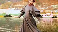 Wanita kelahiran 14 Januari 1991 ini adalah inspirasi 'Hijab Street Style' atau gaya baru dalam berhijab. (viainstagram@dianpelangi/Bintang.com)