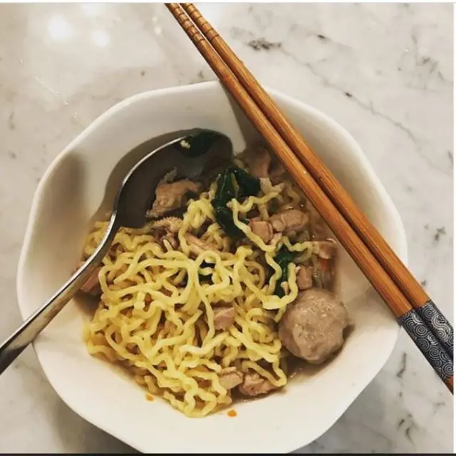 Mi Ayam Buatan Bunga Citra Lestari untuk Ashraf Sinclair