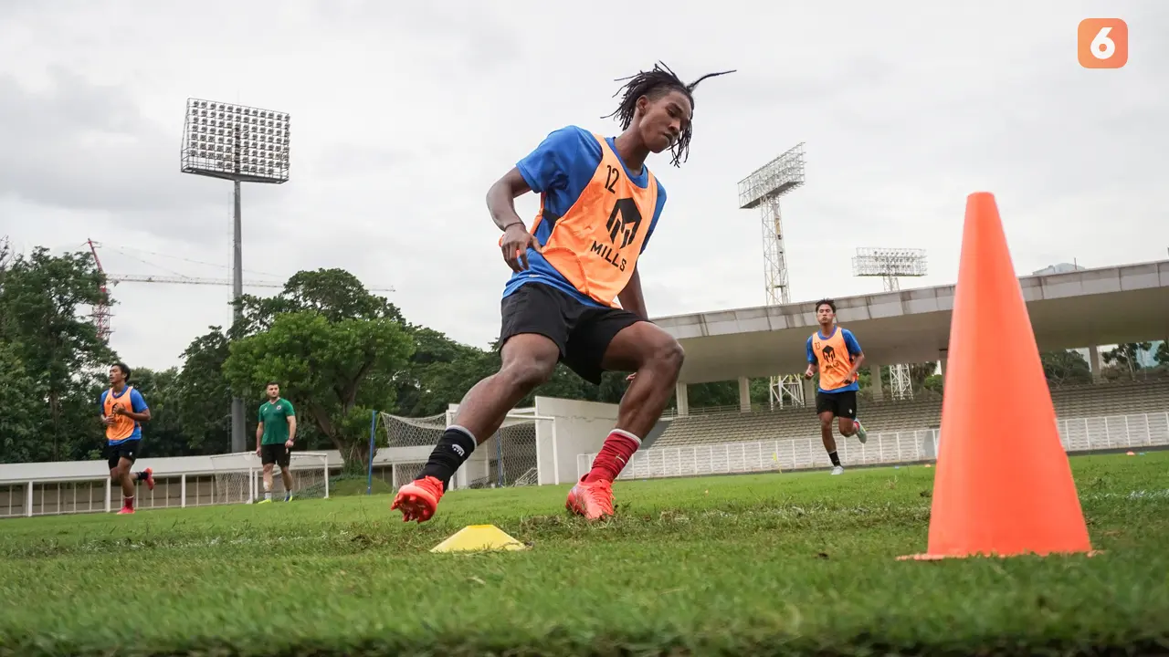 Foto: Shin Tae-yong Buka Hari Pertama TC Timnas Indonesia U-19 dengan Latihan Fisik, Disambangi Juga oleh Ketum PSSI dan Kemenpora