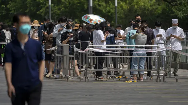 sebagian Beijing Hentikan Pengujian Massal Covid Harian