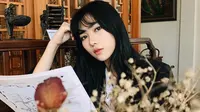 Isyana Sarasvati mengunggah foto selfie pedana di usia 26 (Dok.Instagram/@https://www.instagram.com/p/Bw9jyFxHBiR/Komarudin)