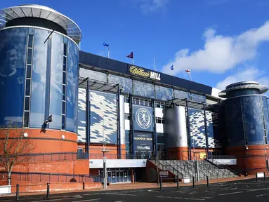 Stadion Hampden Park terletak di Glasgow, Skotlandia. Stadion ini merupakan kandang dari Tim Nasional Skotlandia serta Tim Queen's Park FC dan mampu menampung 51 ribu, tak heran jika stadion ini sering digunakan sebagi tuan rumah sepak bola internasional. (Foto: AFP/Andy Buchanan)