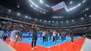 Para pemain Timnas Futsal Indonesia menyapa para penonton setelah laga perempat final Piala Asia Futsal 2026 melawan Vietnam di Indonesia Arena, Senayan, Jakarta, Selasa (03/02/2026). (Bola.com/Bagaskara Lazuardi)