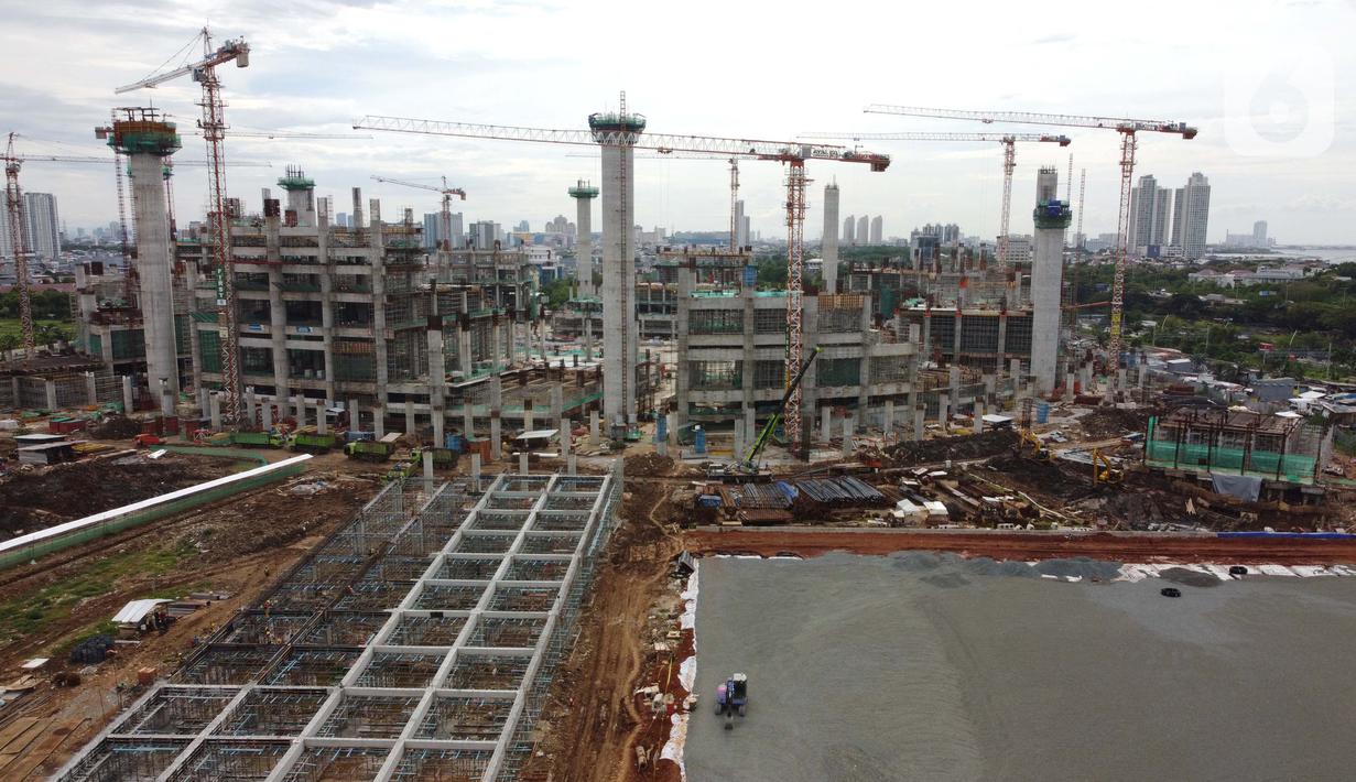 Foto udara perkembangan pembangunan Jakarta International Stadium, Jumat (23/10/2020). Hingga pekan ke-59, progres konstruksi Jakarta International Stadium sudah mencapai 31,89 persen dan ditarget akan selesai pada akhir 2021. (Liputan6.comHelmi Fithriansyah)