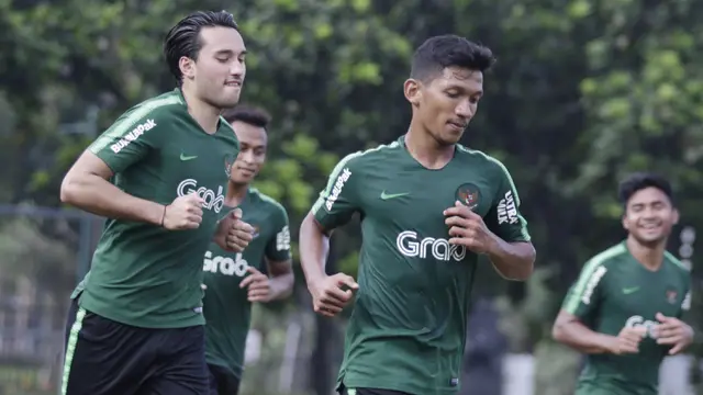 Ezra Walian
