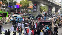 Demo di Kejagung, Massa Lempar Tikus