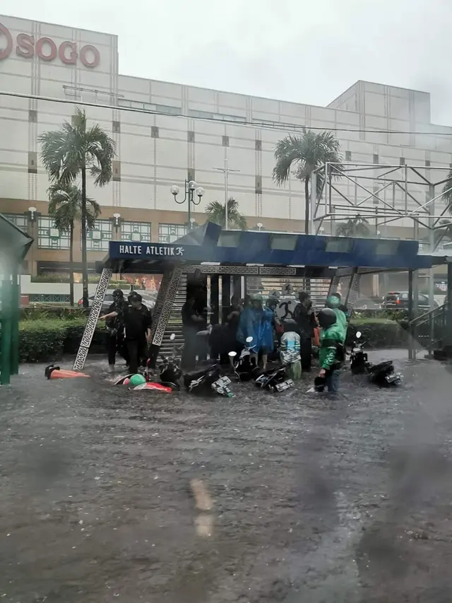 Banjir di Senayan